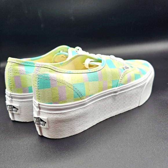 VANS Authentic Stackform Platform Sneaker In Pastel Plaid | 9.0 - Picture 4 of 9